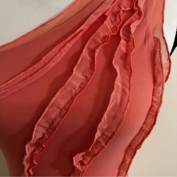 Asymmetrical Ruffle Top - Picture 2 of 3